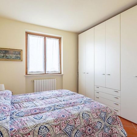 Pool - Marge Apartment - By Host4U Padenghe sul Garda Buitenkant foto