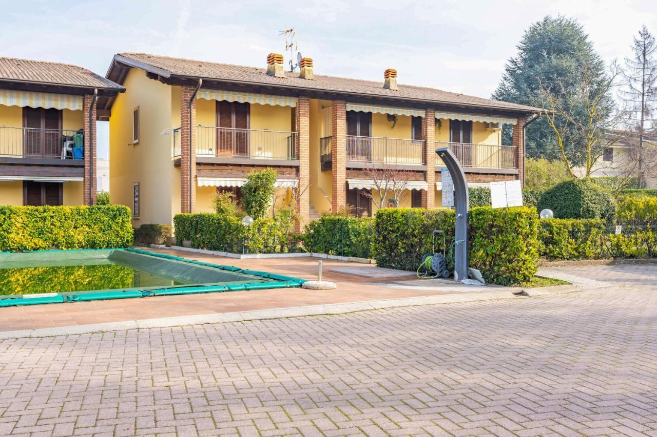 Pool - Marge Apartment - By Host4U Padenghe sul Garda Buitenkant foto